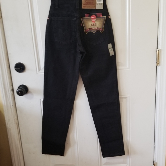 Vintage Levi's 550 Relaxed Fit, Trapped Legs - Picture 4 of 8